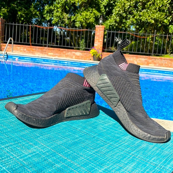 adidas gazelle silver green womens Adidas NMD CS2 Triple Black Shock Pink